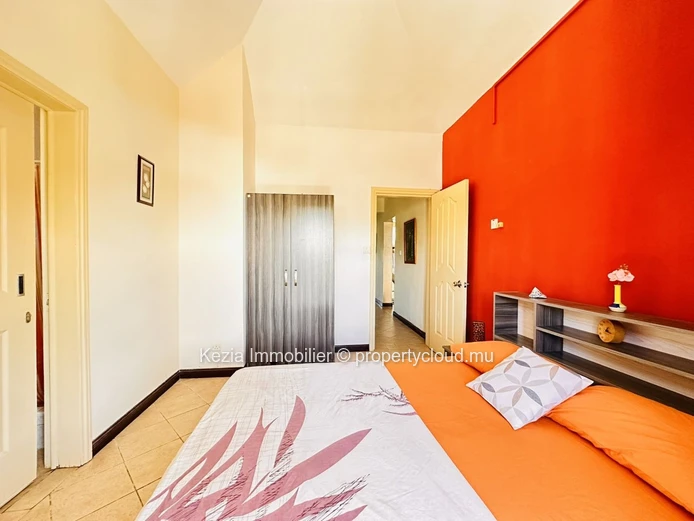 Apartment With Terrace Close To The Beach