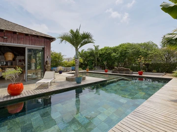 4 Bedroom Villa