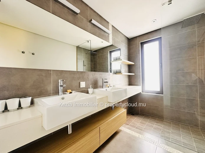 Contemporary Penthouse In A Secure Residence