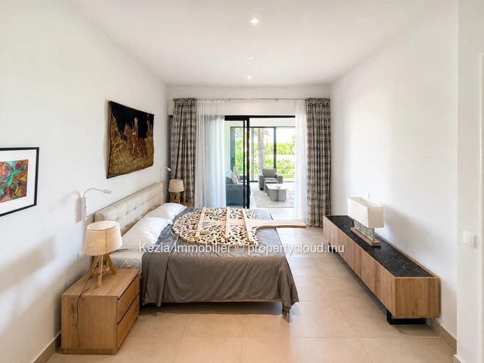Brand New Contemporary Apartment With Mountain View