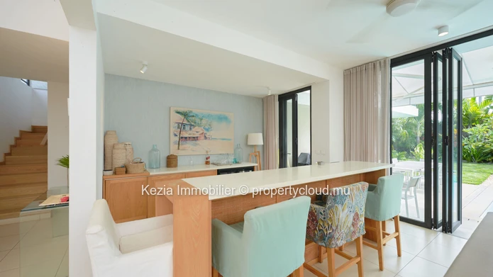 CONTEMPORARY VILLA AND ITS BUcolic GARDEN