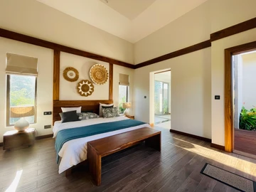 4 Bedroom Villa