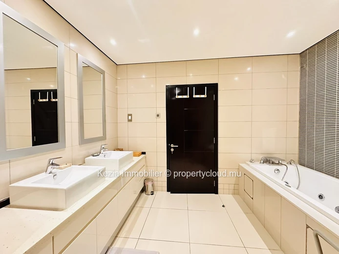 Appartement Contemporain Avec Vue Mer