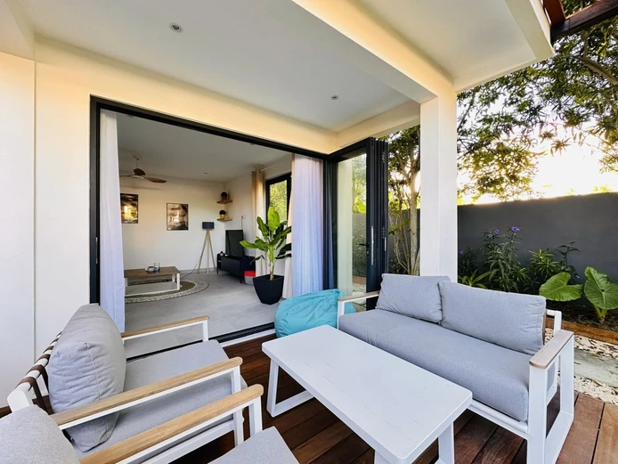 Apartment With Private Garden