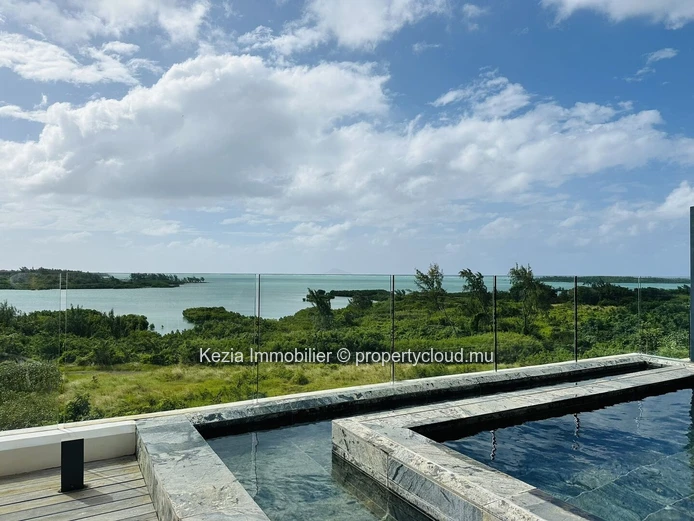 Penthouse with Ocean View and Private Pool