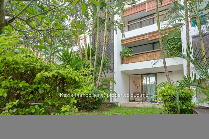 Appartement Contemporain En Rez-De-Jardin