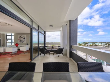 6 Bedroom Villa