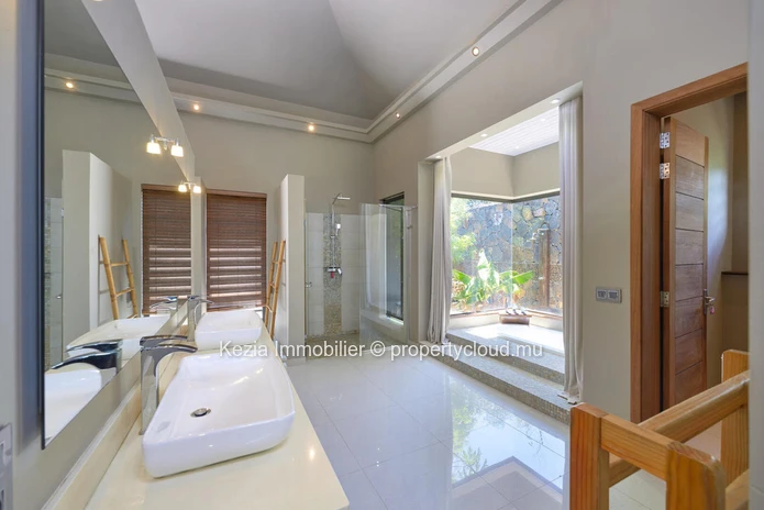 Beautiful Balinese villa with clean lines