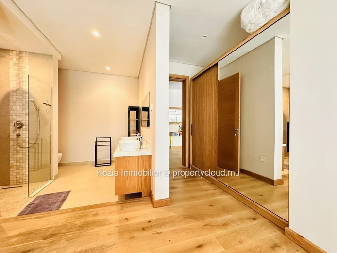 High Standing Contemporary Apartment 