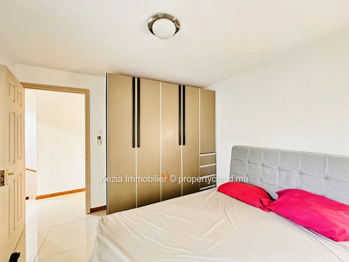 Triplex In A Secure Residence In Grand Baie