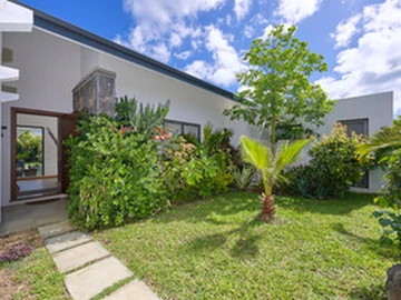 5 Bedroom Villa
