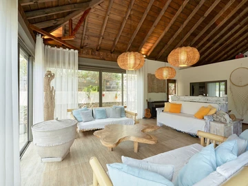 4 Bedroom Villa