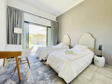 4 Bedroom Villa