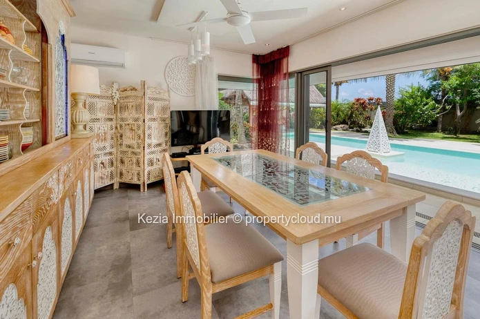 Villa D’Exception Dans Une Residence Prisee