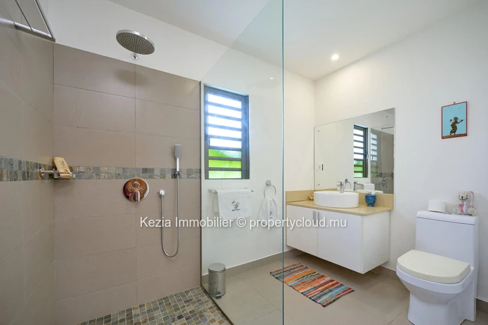 Single-Storey Villa In A Secure Residence