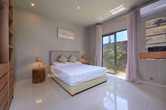 Beautiful Balinese villa with clean lines