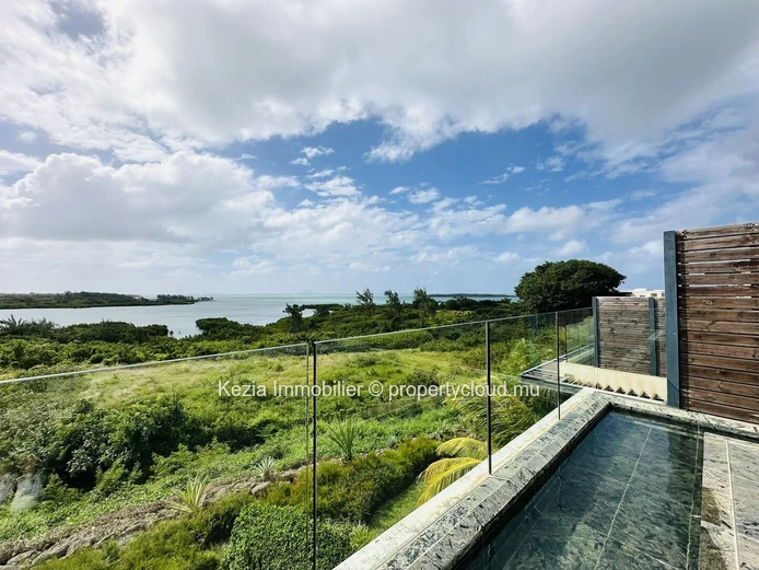 Penthouse with Ocean View and Private Pool