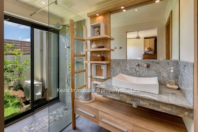 Villa D’Exception Dans Une Residence Prisee