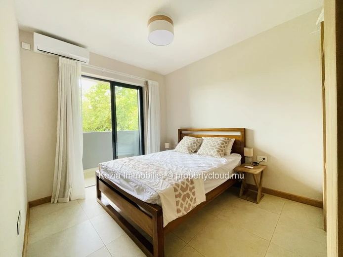 High Standard Contemporary Apartment 