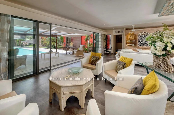 Villa D’Exception Dans Une Residence Prisee