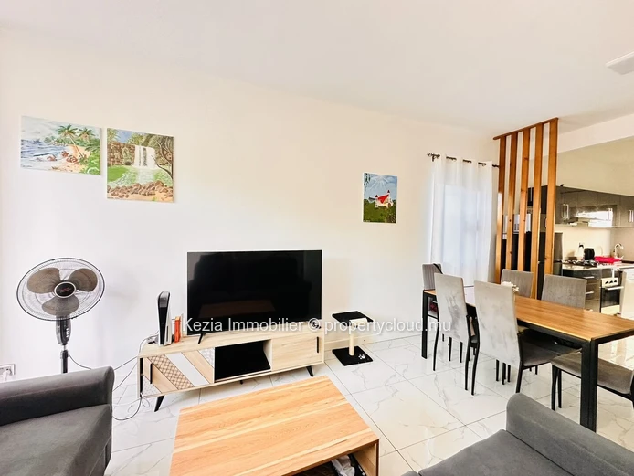 Contemporary Duplex In A Quiet Area