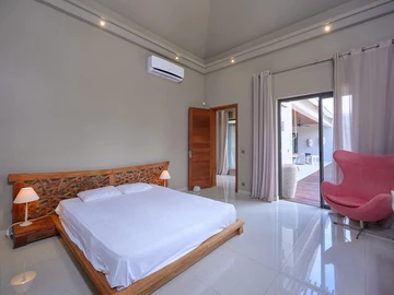 4 Bedroom Villa
