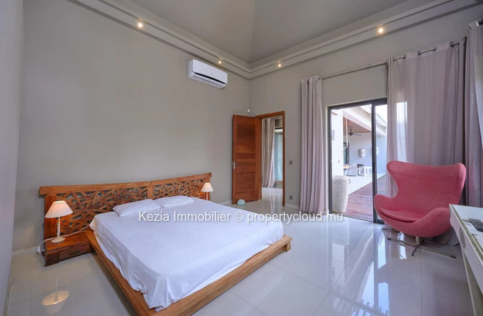 Beautiful Balinese villa with clean lines