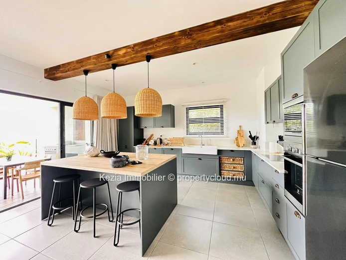 Appartement Contemporain En Front De Mer