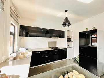 2 Bedroom Townhouse, Duplex