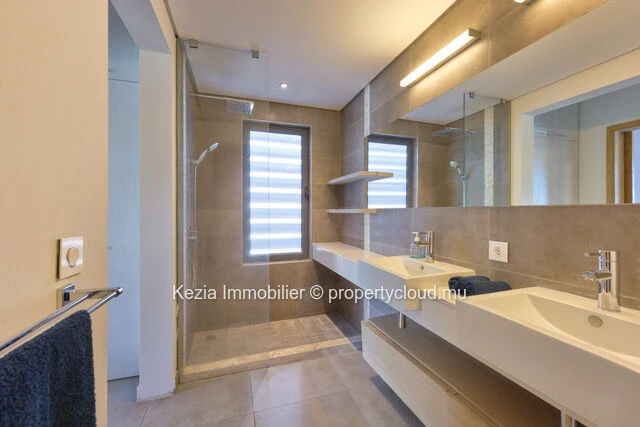 Appartement Contemporain À Deux Pas De La Plage