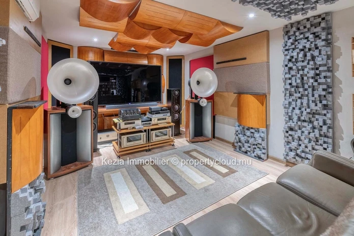 Villa D’Exception Dans Une Residence Prisee