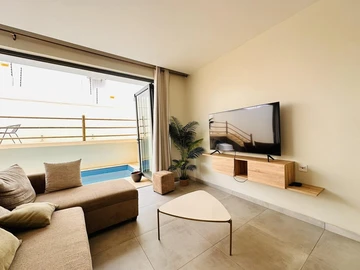 2 Bedroom Townhouse, Duplex